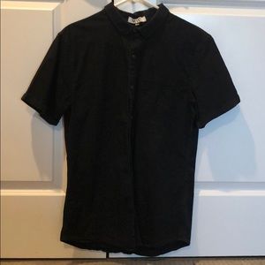 Short sleeve button-up pocket tee